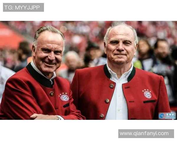 鲁梅尼格的足球传奇之路与拜仁慕尼黑的辉煌历程回顾